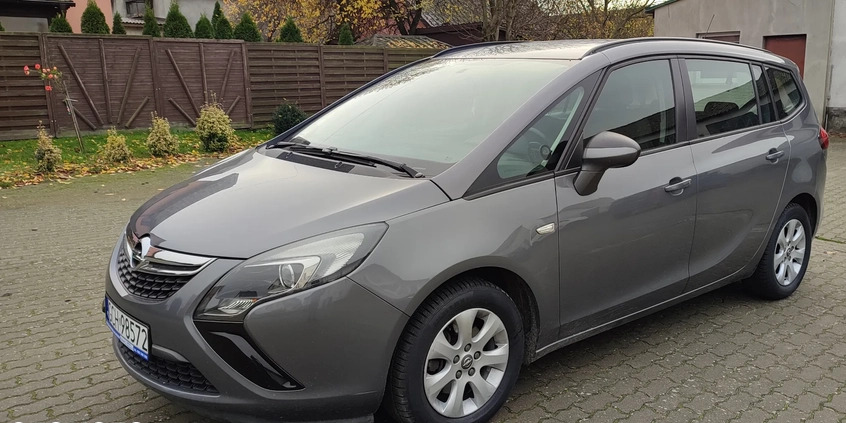 Opel Zafira cena 51900 przebieg: 122000, rok produkcji 2016 z Szadek małe 172
